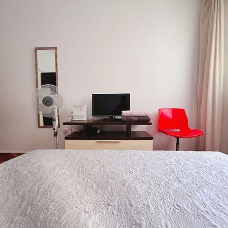Apartament Vivienda La Merced Huelva Zewnętrze zdjęcie